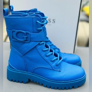 Guess Los Angeles Orana Combat Boots in Bright Royal Blue. Size 7